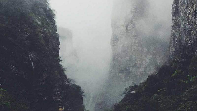 fulione学术科研平台展示知识图谱与智能导航界面